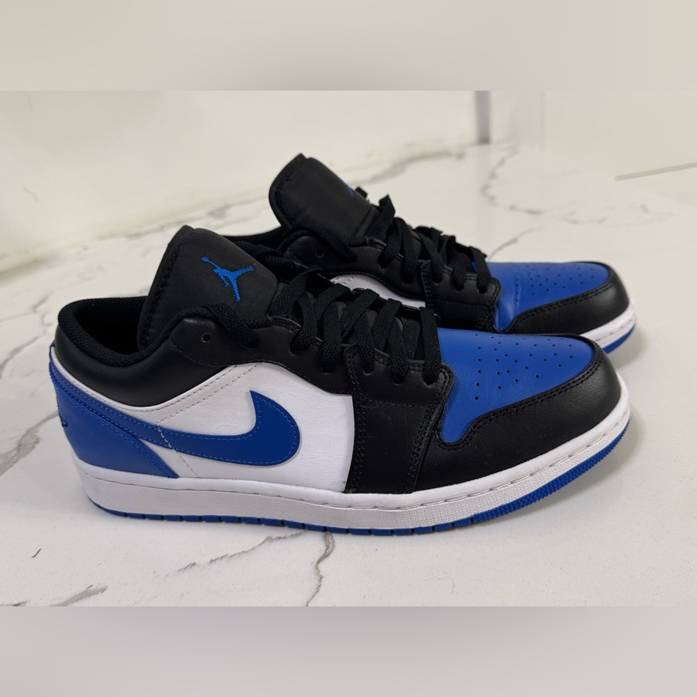 Men’s Nike Air Jordan Low Sneakers in Black, Blue, and White size 10